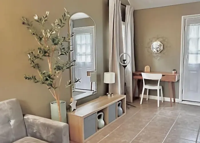 Corner Charmer 2br - Bonus - Near Tu & Expo Holiday home *