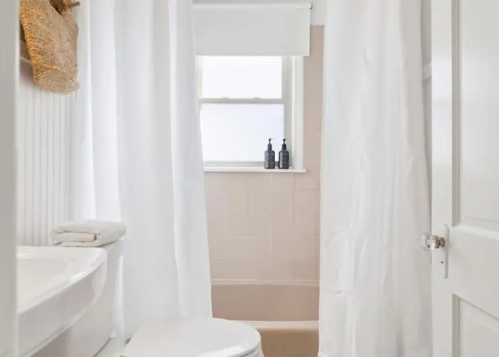 Corner Charmer 2br - Bonus - Near Tu & Expo
